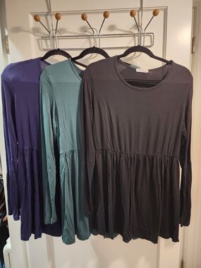 Maternity Long-Sleeve Peplum Tunics 3 Pack XL - Black, Green, Navy